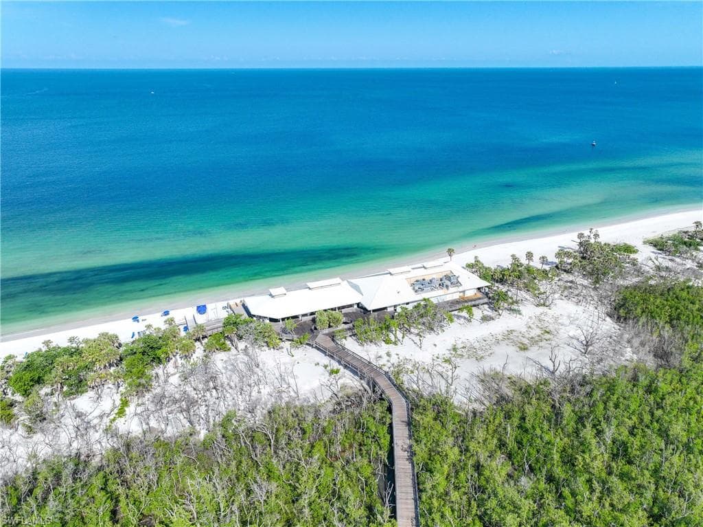 7117 Pelican Bay Blvd Penthouse 17, Naples, FL 34108-32