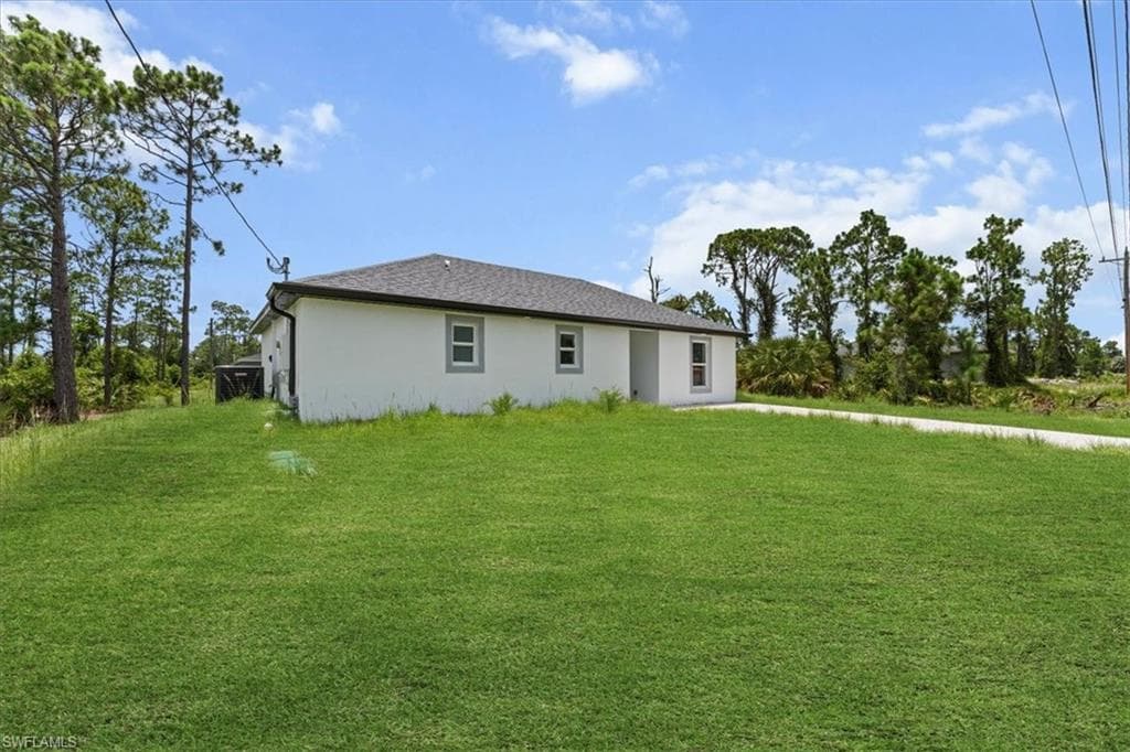 460 Columbus Blvd S, Lehigh Acres, FL 33974-6