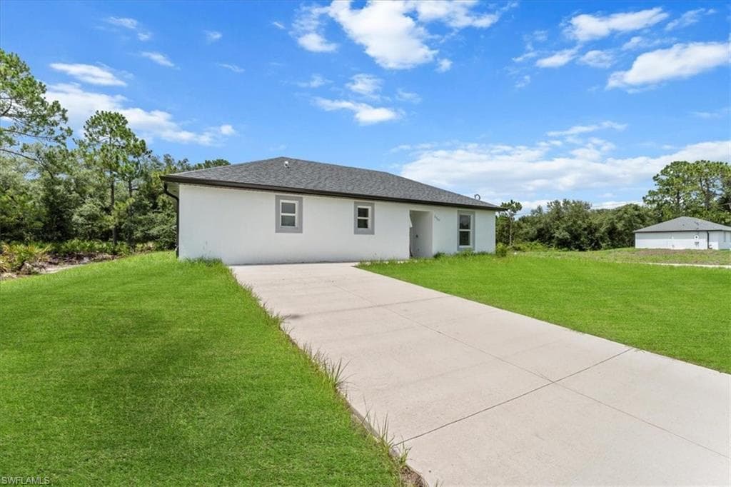 3707 20th St, Lehigh Acres, FL 33920-4