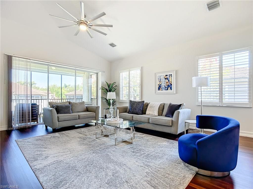 4752 Stratford Ct 1404, Naples, FL 34105-16
