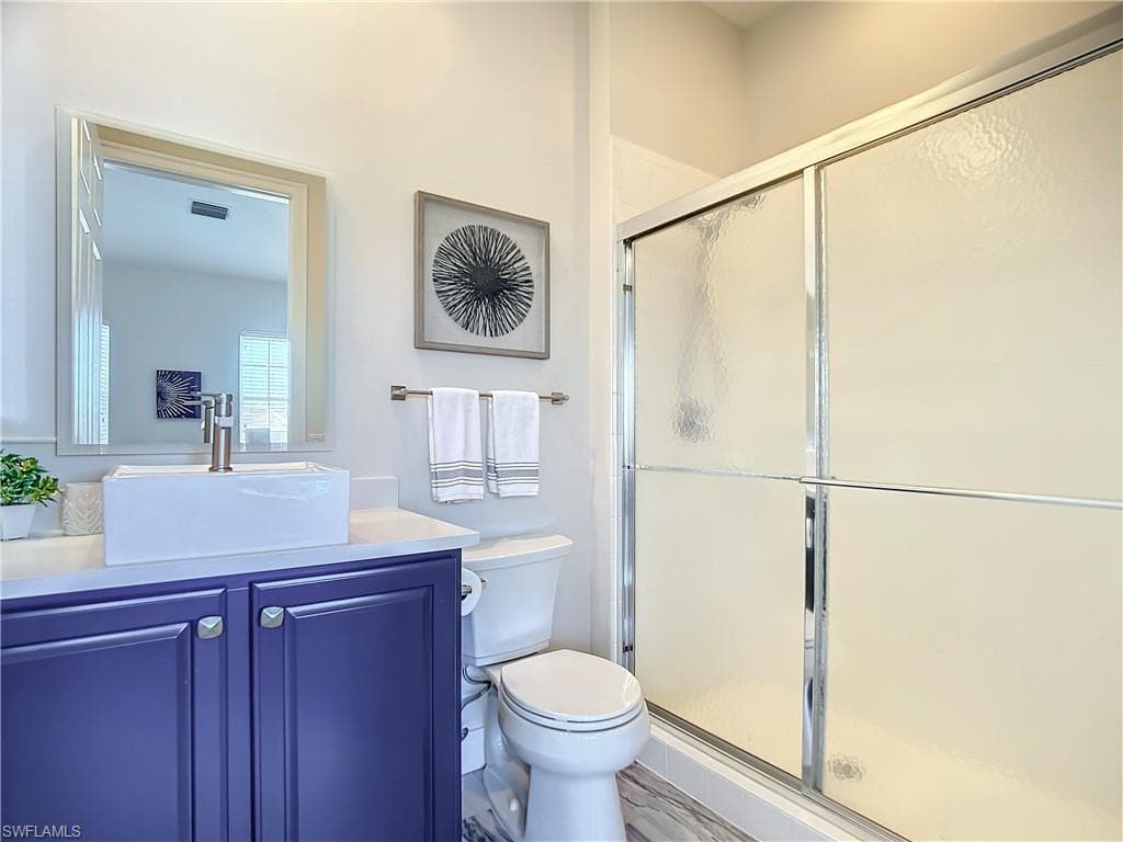 4752 Stratford Ct 1404, Naples, FL 34105-25
