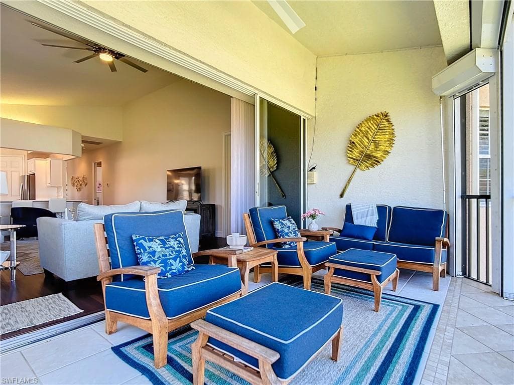 4752 Stratford Ct 1404, Naples, FL 34105-33