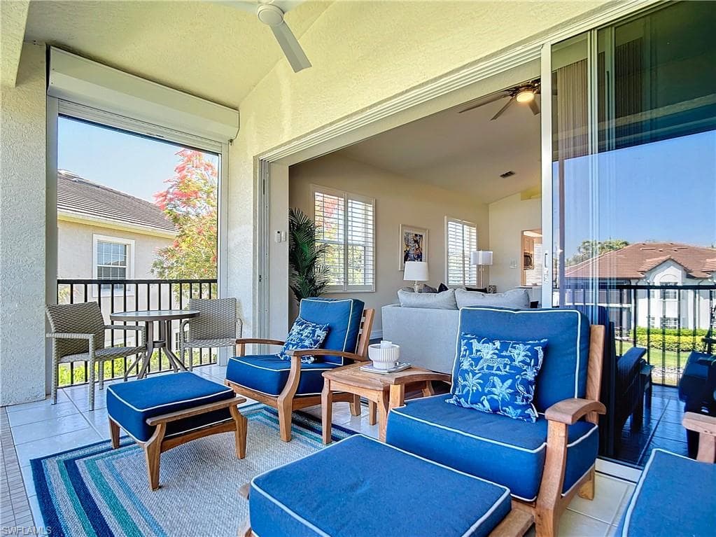 4752 Stratford Ct 1404, Naples, FL 34105-34