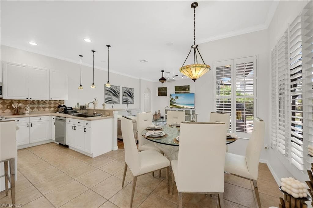 23428 Slash Pine Ct, Estero, FL 34134-10