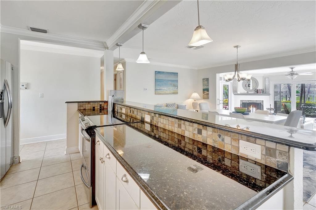 1105 Lenox Ct, Cape Coral, FL 33904-19