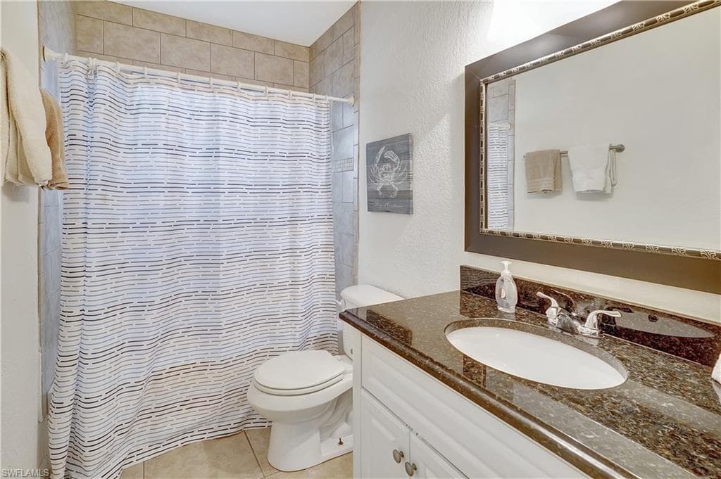 1105 Lenox Ct, Cape Coral, FL 33904-30