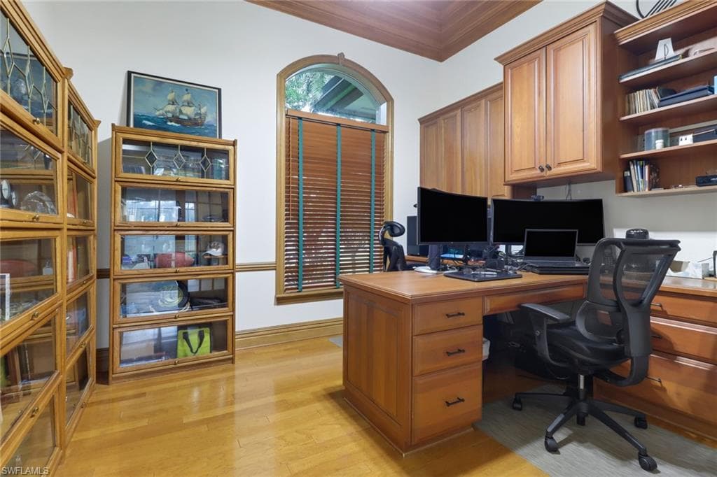4323 Silver Fox Dr, Naples, FL 34119-21