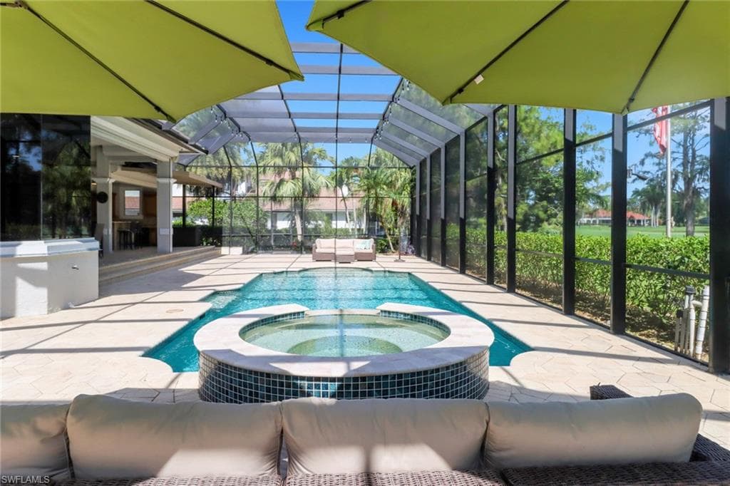 4323 Silver Fox Dr, Naples, FL 34119-23