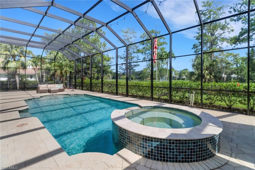 4323 Silver Fox Dr, Naples, FL 34119-24
