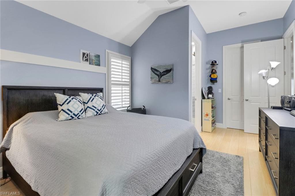 4323 Silver Fox Dr, Naples, FL 34119-30