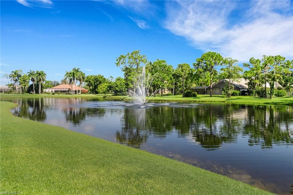 4323 Silver Fox Dr, Naples, FL 34119-3