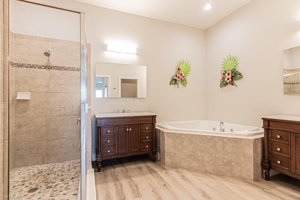 26448 Lucky Stone Rd 202, Bonita Springs, FL 34135-28