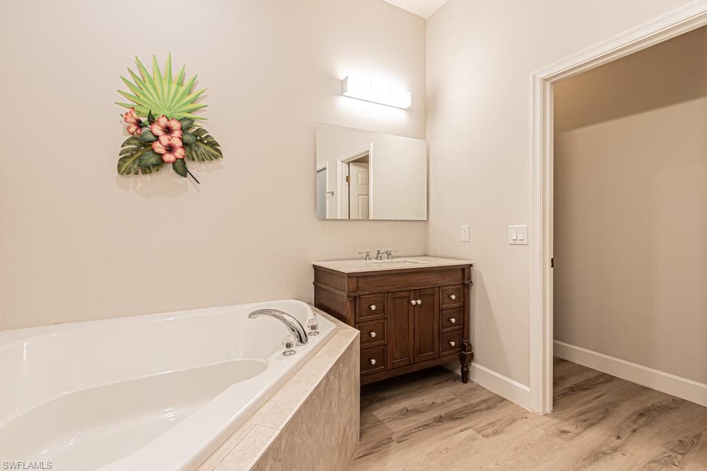 26448 Lucky Stone Rd 202, Bonita Springs, FL 34135-30