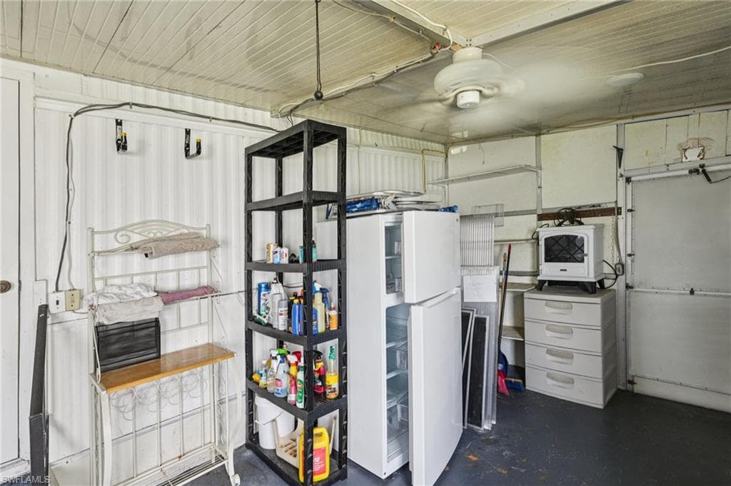 104 Willow Ln 30, Naples, FL 34114-26