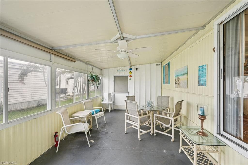 104 Willow Ln 30, Naples, FL 34114-28