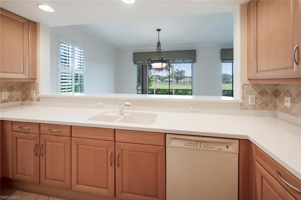 798 Regency Reserve Cir 1101, Naples, FL 34119-16