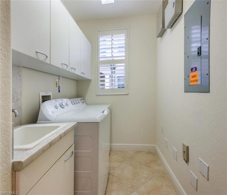 798 Regency Reserve Cir 1101, Naples, FL 34119-26