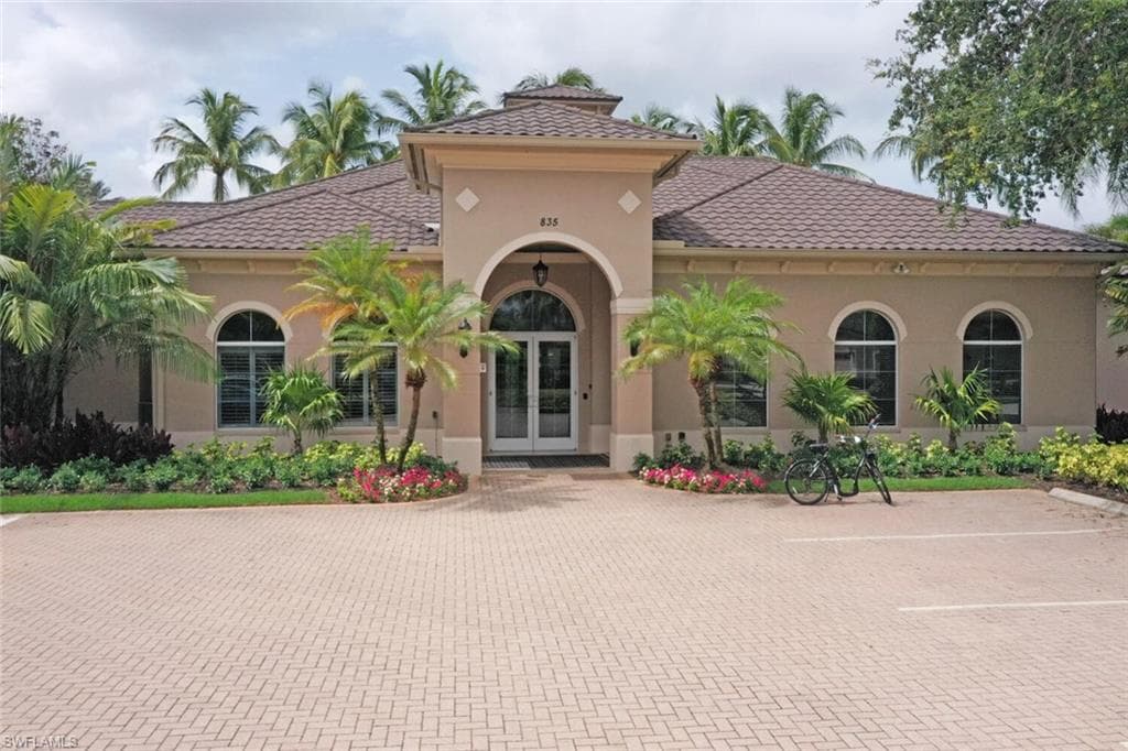 798 Regency Reserve Cir 1101, Naples, FL 34119-31