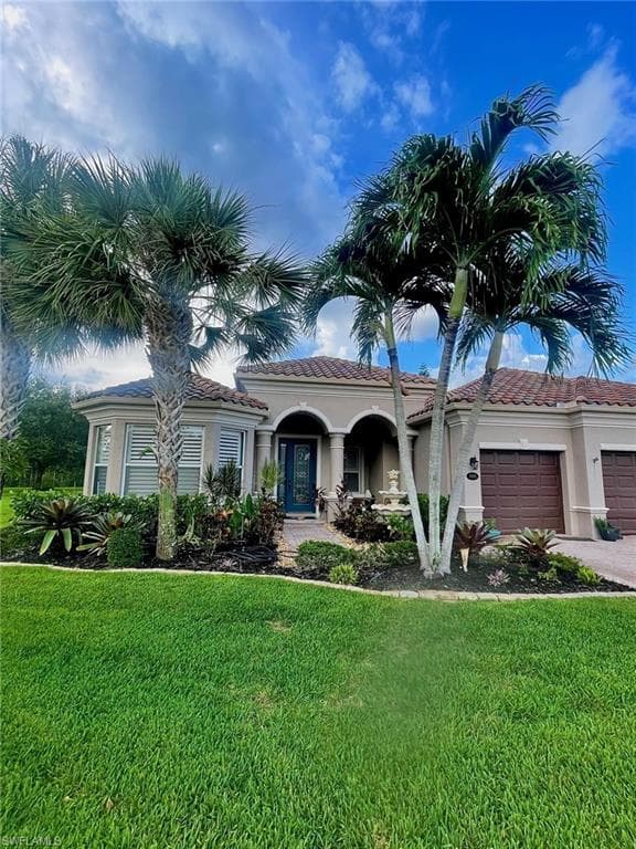 21513 Belvedere Ln, Estero, FL 33928-3