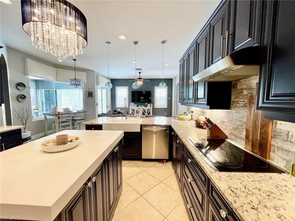 21513 Belvedere Ln, Estero, FL 33928-4