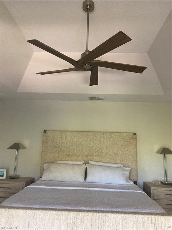 27136 Belle Rio Dr, Bonita Springs, FL 34135-26