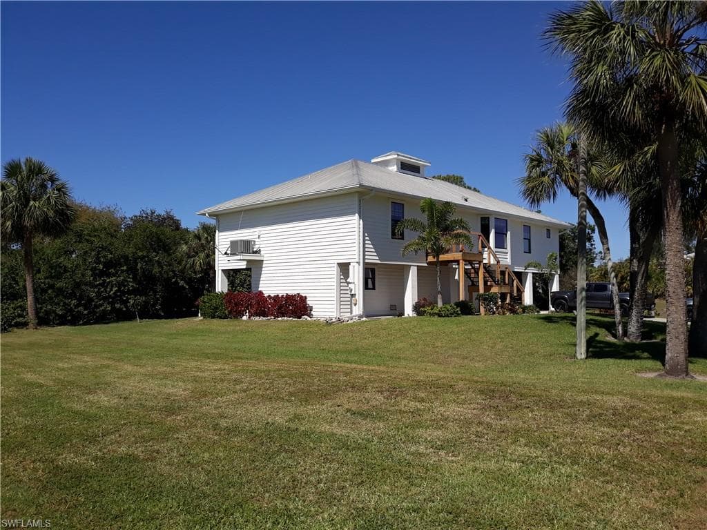 27136 Belle Rio Dr, Bonita Springs, FL 34135-3