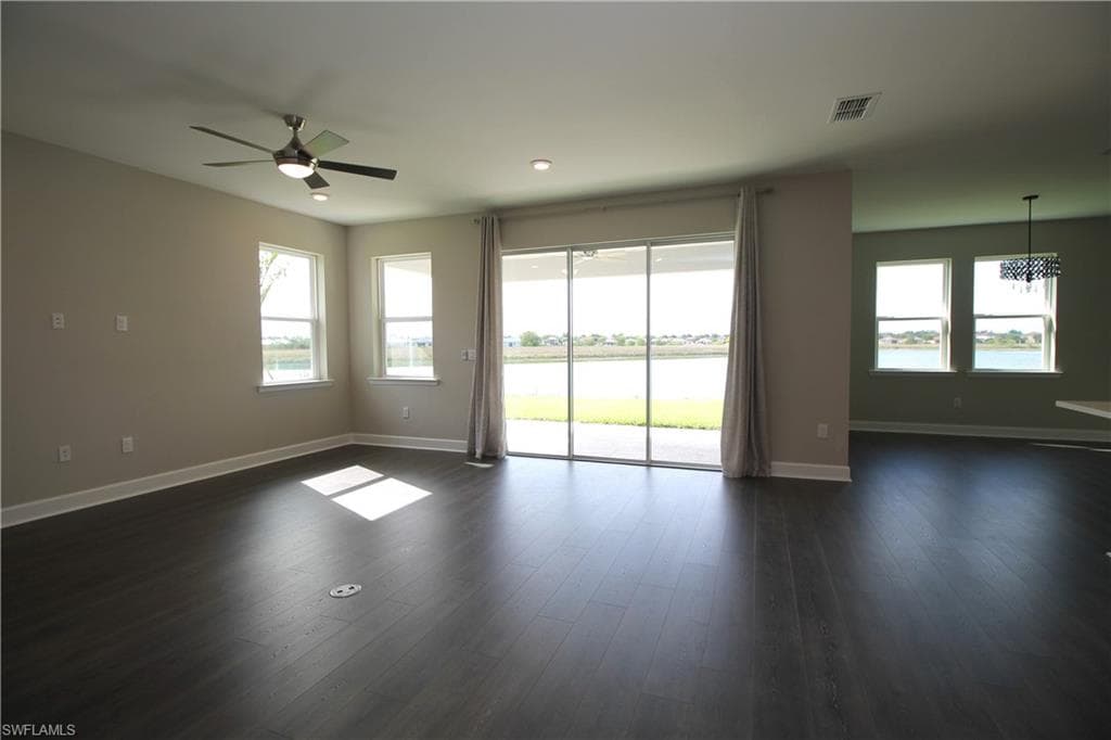 2051 Grove Dr, Naples, FL 34120-11