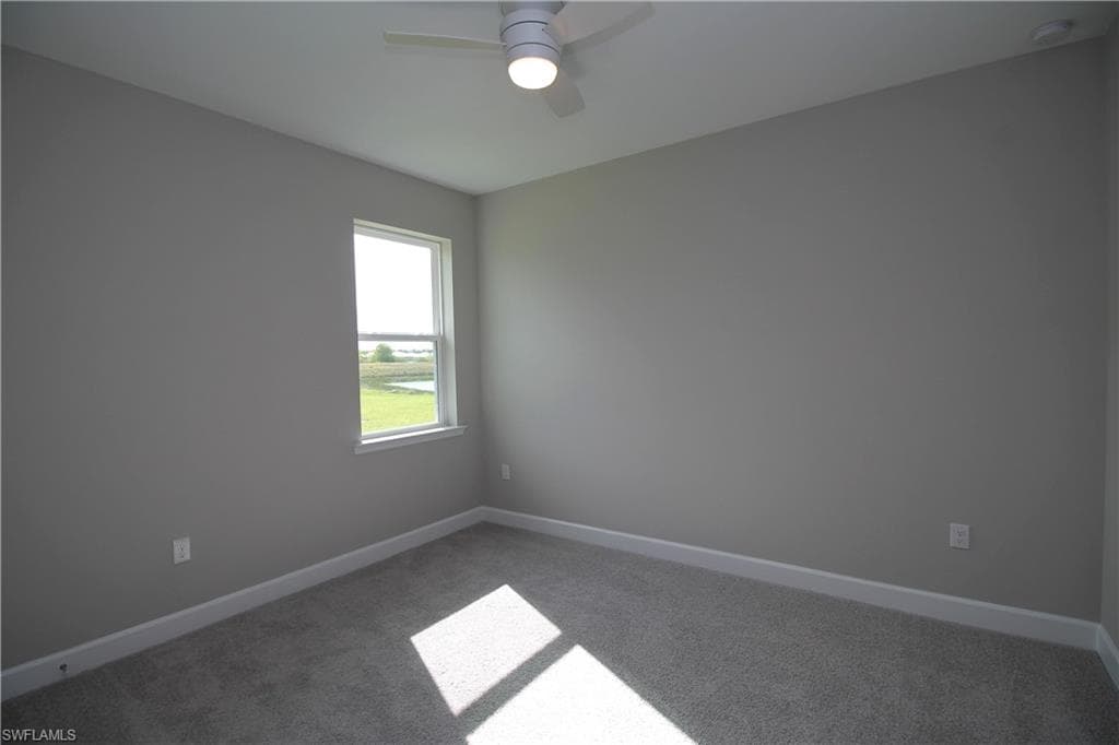 2051 Grove Dr, Naples, FL 34120-20