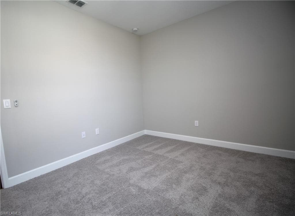 2051 Grove Dr, Naples, FL 34120-21