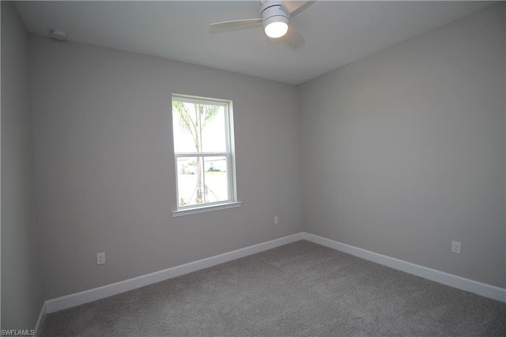 2051 Grove Dr, Naples, FL 34120-23