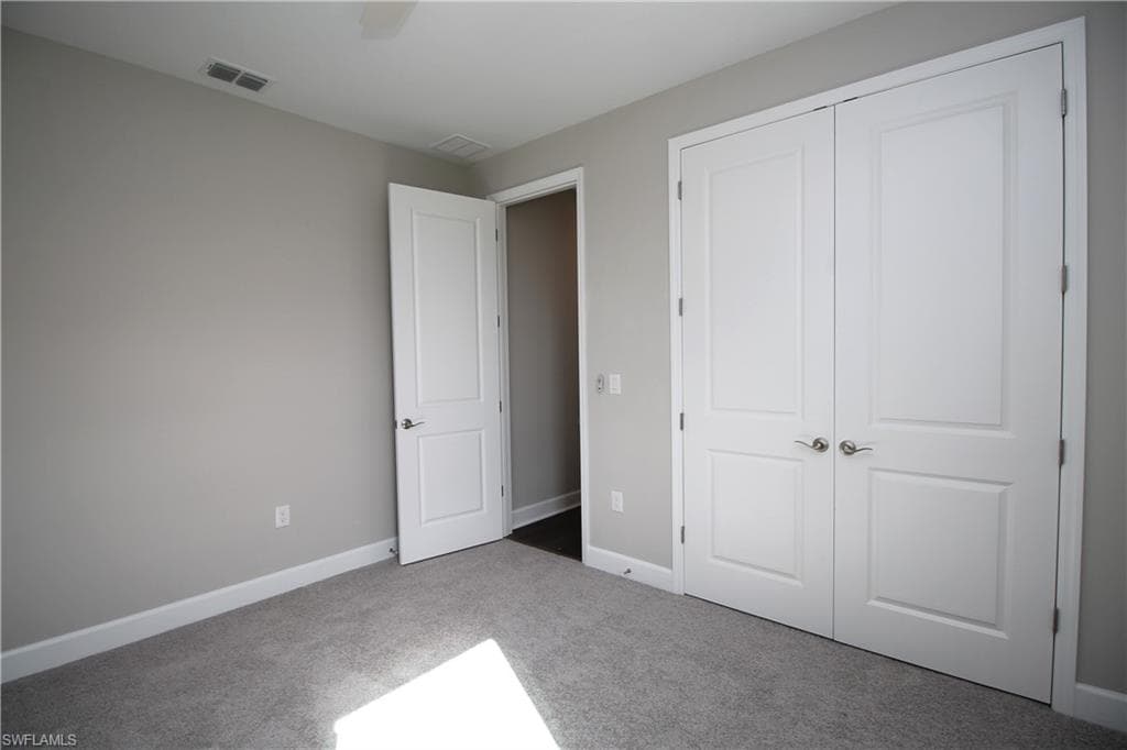 2051 Grove Dr, Naples, FL 34120-25