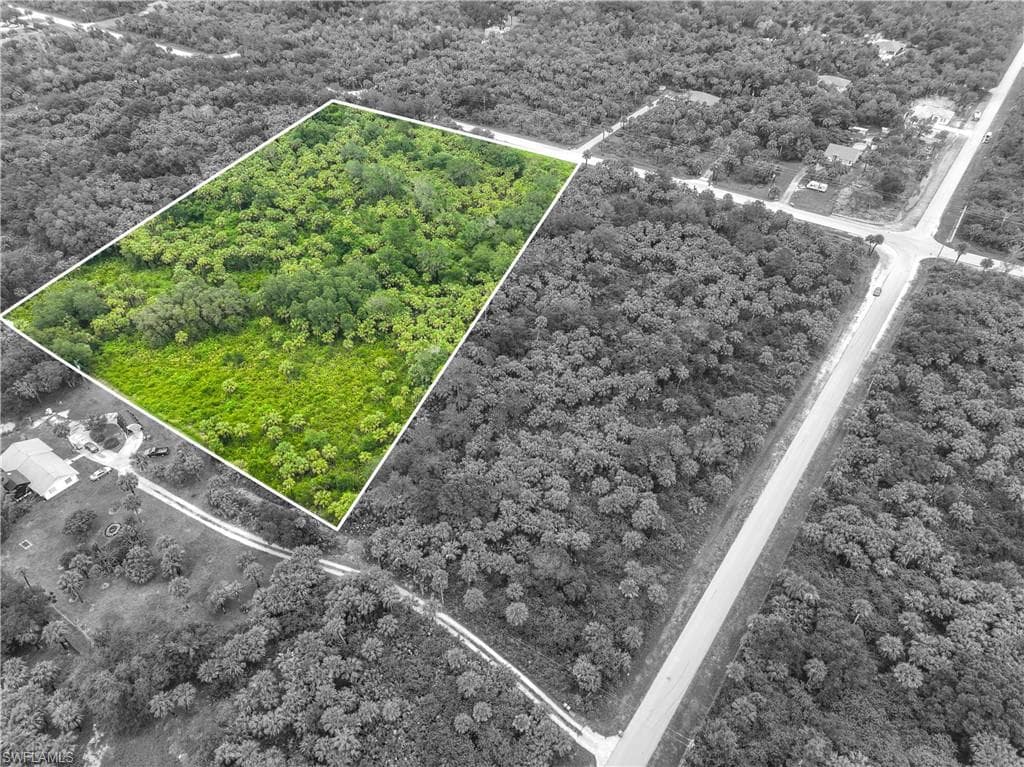 2765 Everglades Blvd S, Naples, FL 34117-13