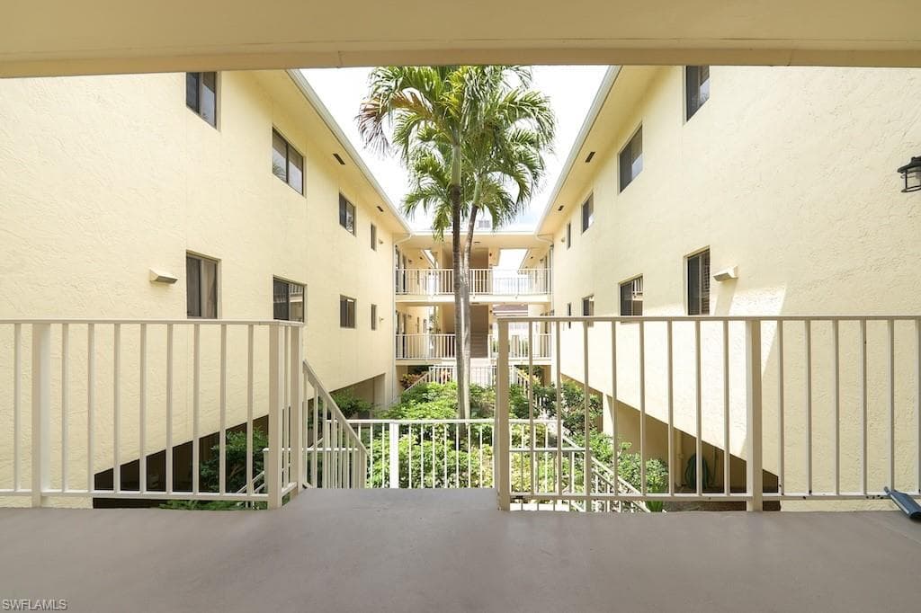 835 Elkcam Cir 103, Marco Island, FL 34145-18