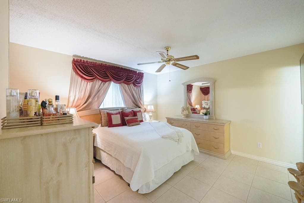 835 Elkcam Cir 103, Marco Island, FL 34145-35