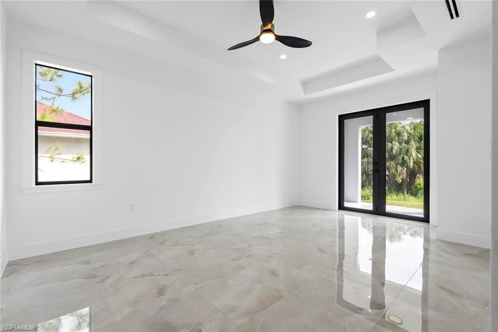 3614 22nd Ave NE, Naples, FL 34120-21