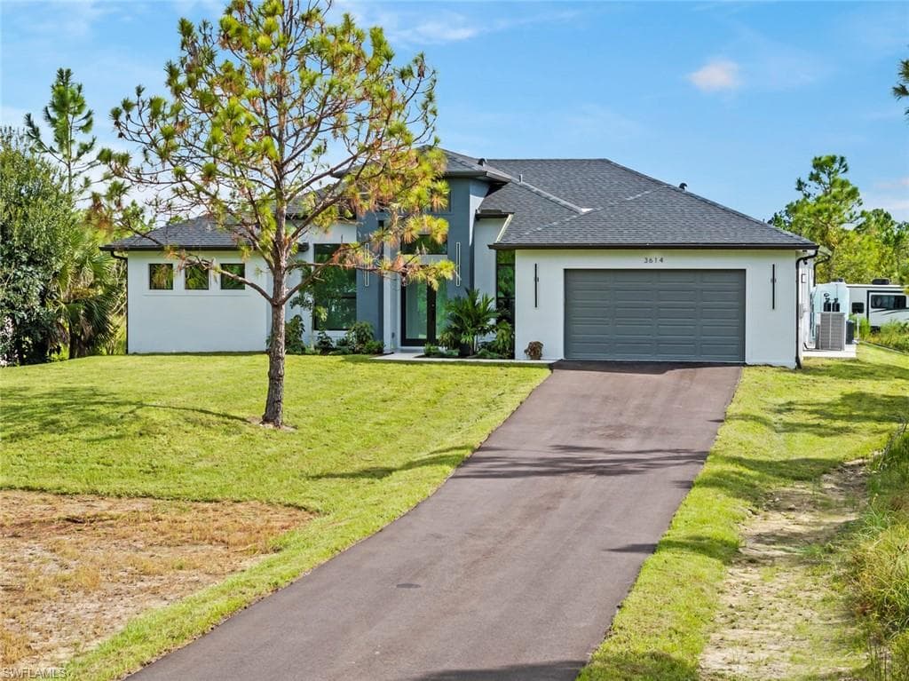 3614 22nd Ave NE, Naples, FL 34120-6