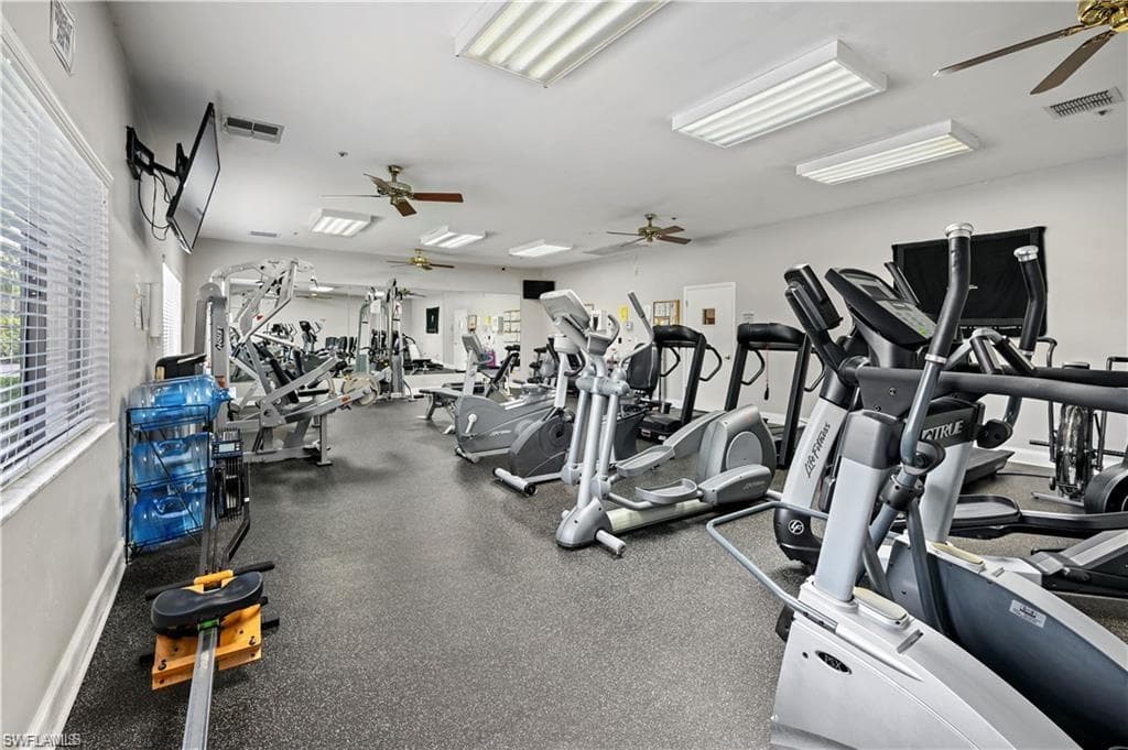 3174 Crystal Lake Dr, Naples, FL 34120-18