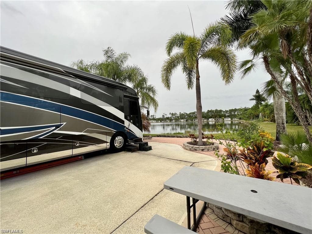 3174 Crystal Lake Dr, Naples, FL 34120-2