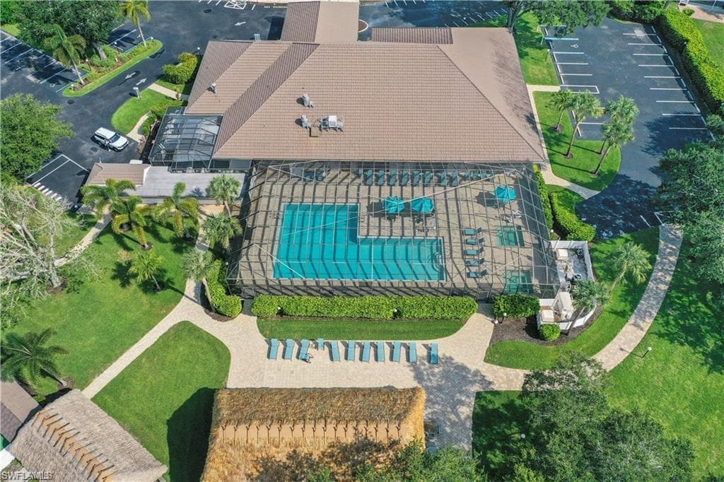 3174 Crystal Lake Dr, Naples, FL 34120-8