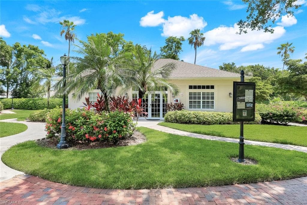 6956 Lone Oak Blvd, Naples, FL 34109-22
