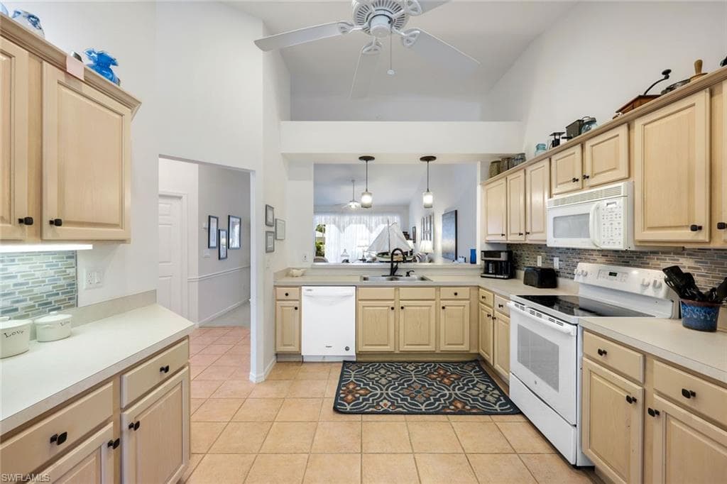 6956 Lone Oak Blvd, Naples, FL 34109-6