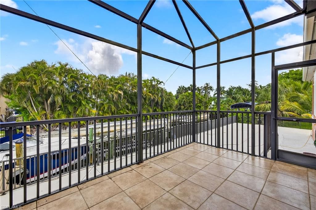 27259 High Seas Ln, Bonita Springs, FL 34135-26