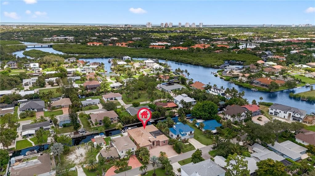27259 High Seas Ln, Bonita Springs, FL 34135-1