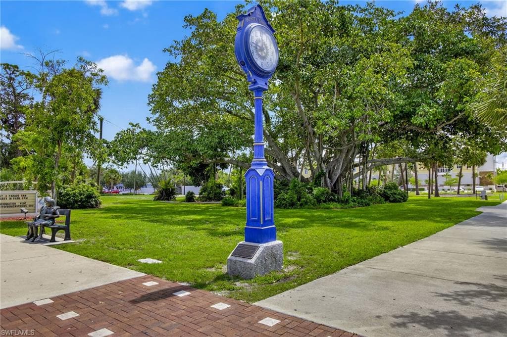 27259 High Seas Ln, Bonita Springs, FL 34135-37