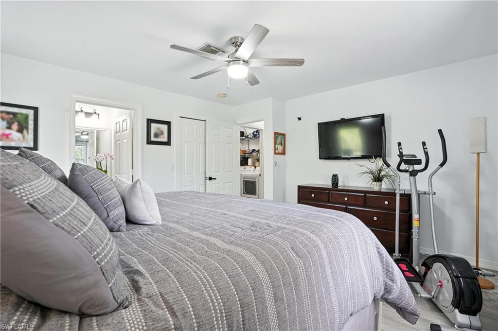 3535 43rd Ave NE, Naples, FL 34120-21