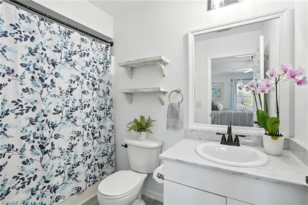 3535 43rd Ave NE, Naples, FL 34120-22