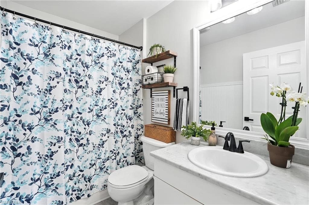 3535 43rd Ave NE, Naples, FL 34120-27