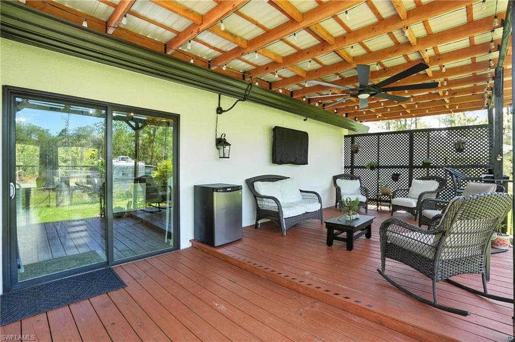 3535 43rd Ave NE, Naples, FL 34120-33