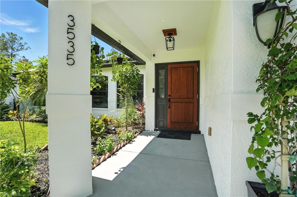 3535 43rd Ave NE, Naples, FL 34120-4