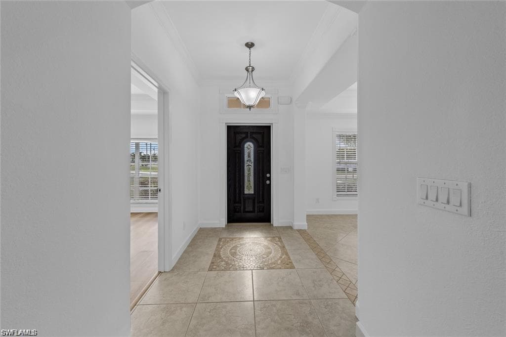 831 5th Ter, Cape Coral, FL 33991-13